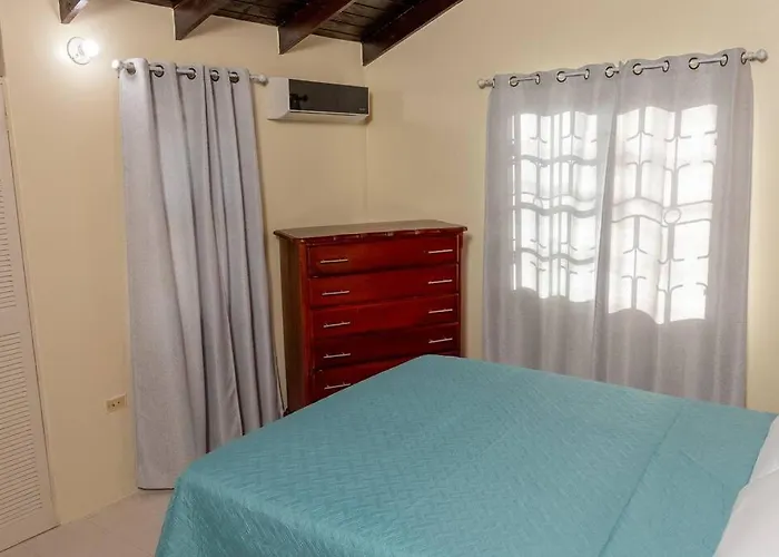 Holiday home Charming Deluxe 2 Bedroom