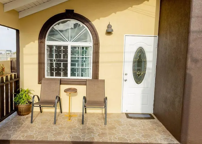 Charming Deluxe 2 Bedroom Holiday home