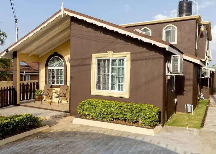 Charming Deluxe 2 Bedroom * Montego Bay