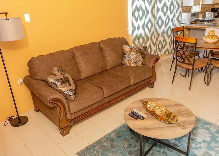 Charming Deluxe 2 Bedroom Holiday home *